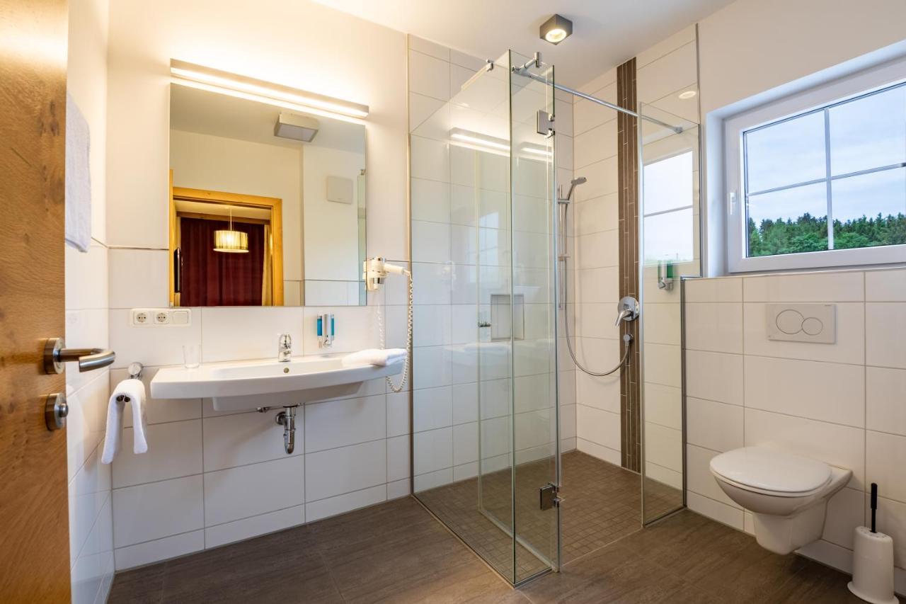 Schwarzenbach - Wellness & 3* Rieden