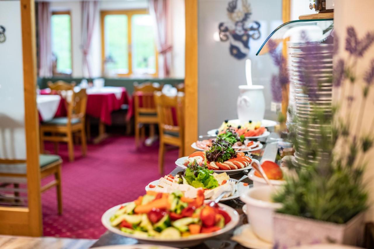 Schwarzenbach - Wellness & 3* Rieden