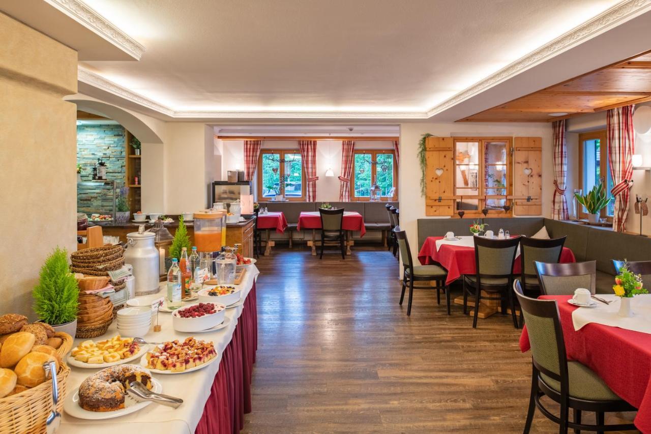 Schwarzenbach - Wellness & Hotel