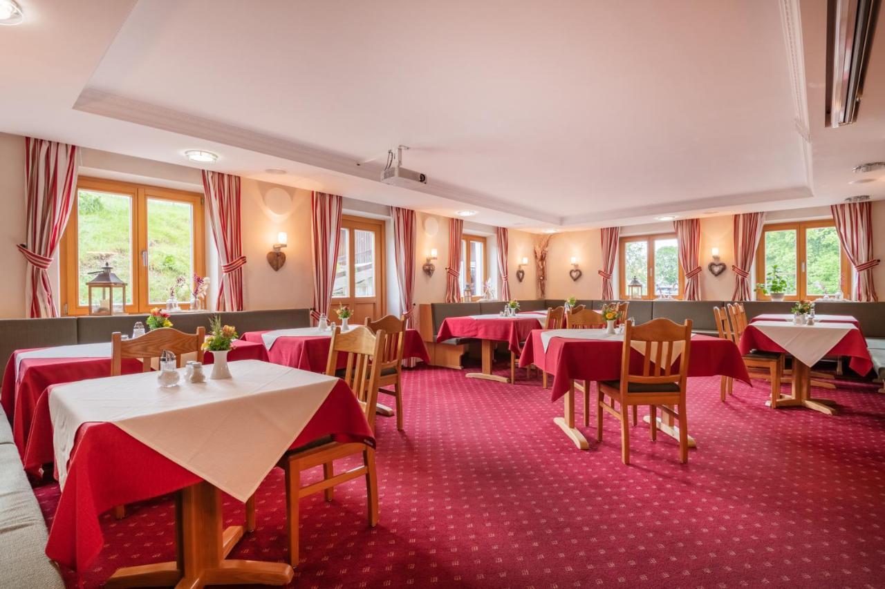 Schwarzenbach - Wellness & 3* Rieden